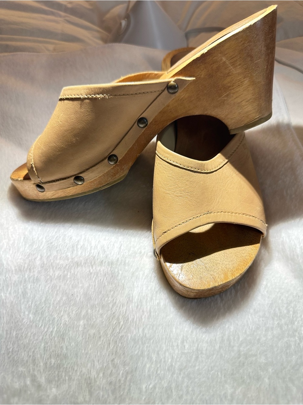 Vintage BONGO Tan Leather Wood-Platform Open-Toe Mules